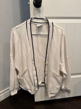 Varley Women’s Cream Button-Front Cardigan Jacket with Navy Trim